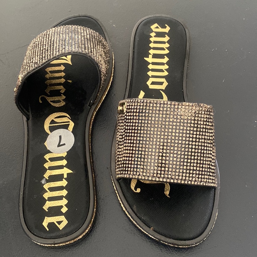Juicy Couture slides rhinestones